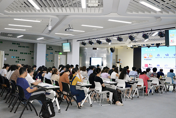 长风联盟承办企业专利应用工程师培训